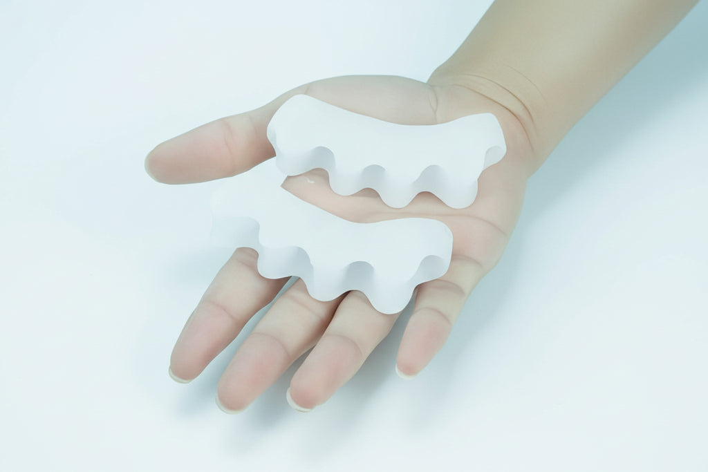 Adaptive Silicone Toe Brace with Dynamic Support Logic